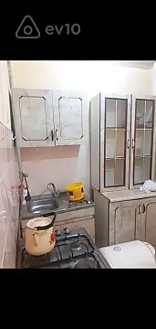 Kirayə verilir 1 otaqlı köhnə tikili 42 m²