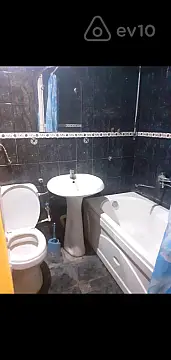 Kirayə verilir 1 otaqlı köhnə tikili 42 m²