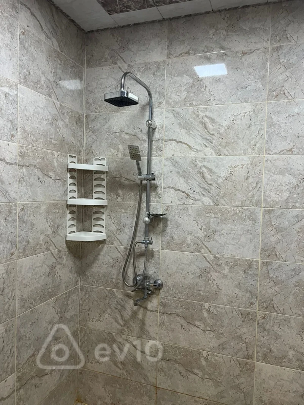 Kirayə verilir 2 otaqlı yeni tikili 66 m²