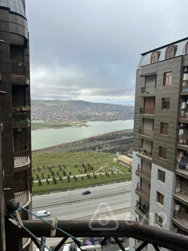 Kirayə verilir 2 otaqlı yeni tikili 66 m²
