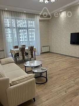 Kirayə verilir 2 otaqlı yeni tikili 95 m²