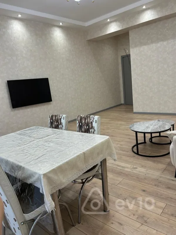 Kirayə verilir 2 otaqlı yeni tikili 95 m²
