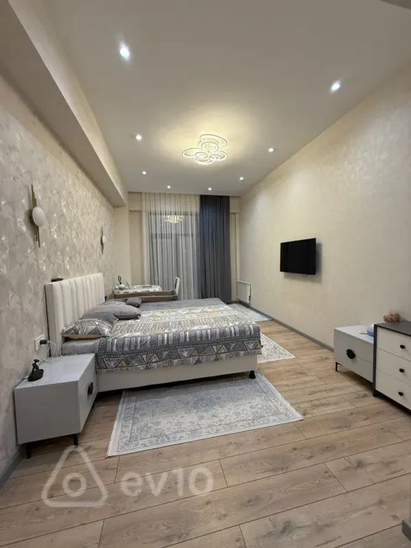Kirayə verilir 2 otaqlı yeni tikili 95 m²