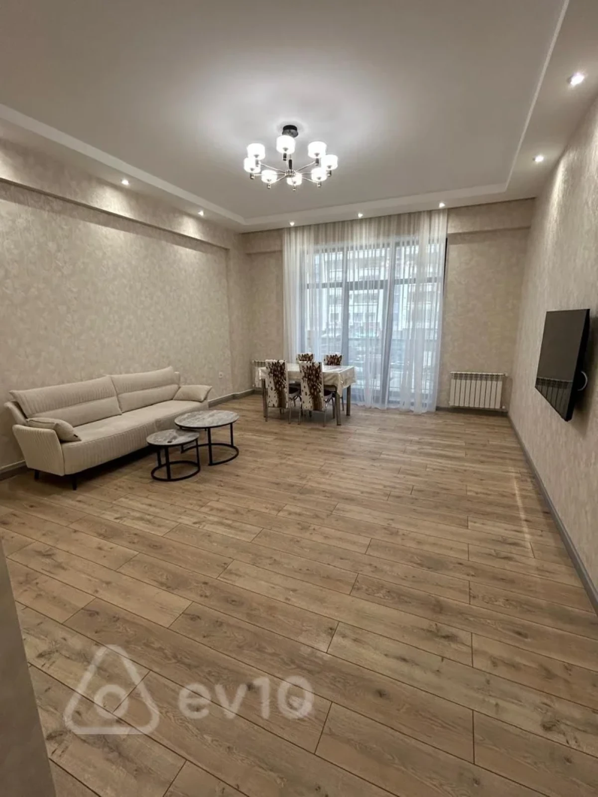 Kirayə verilir 2 otaqlı yeni tikili 95 m²