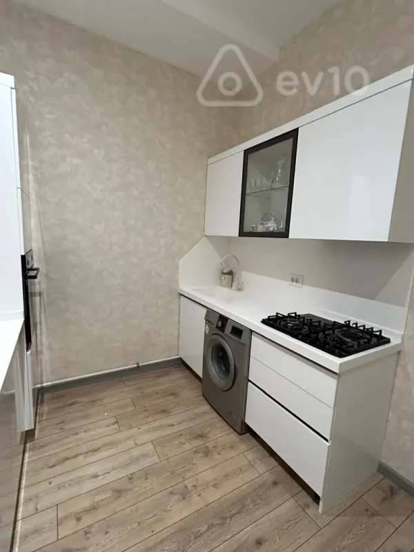Kirayə verilir 2 otaqlı yeni tikili 95 m²
