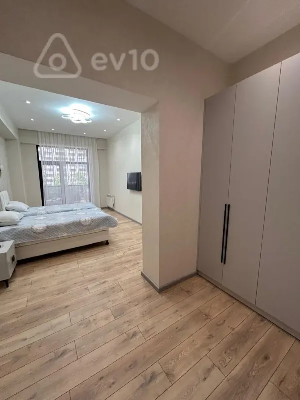 Kirayə verilir 2 otaqlı yeni tikili 95 m²