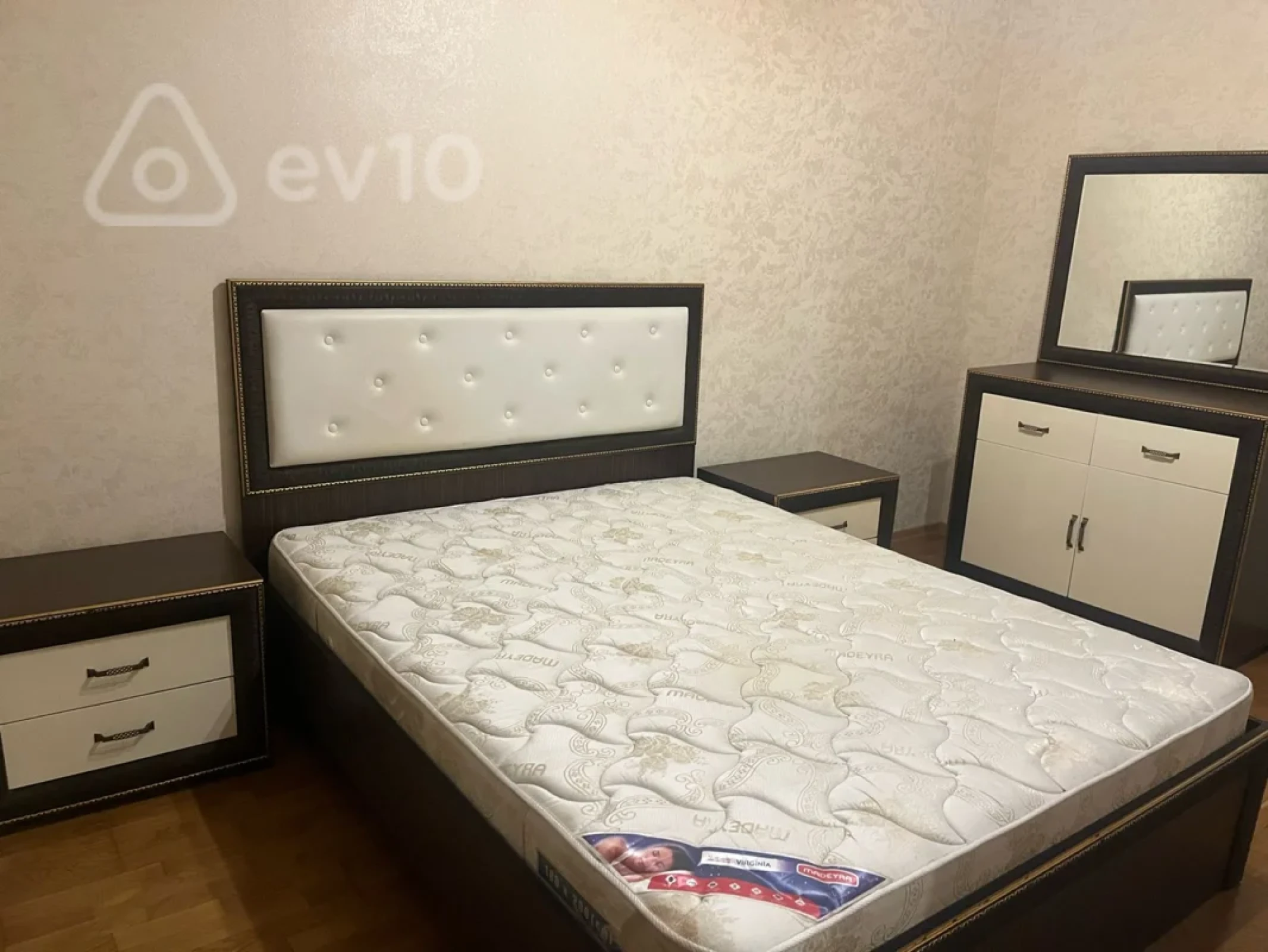 Kirayə verilir 2 otaqlı yeni tikili 72 m²