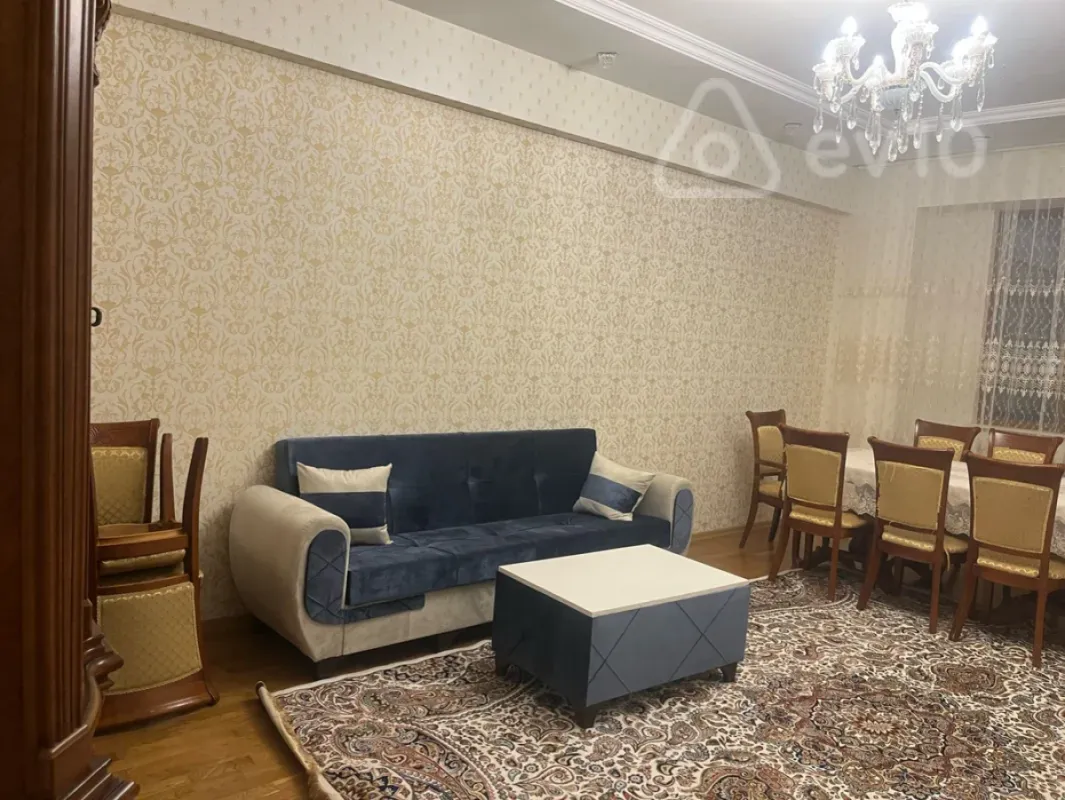 Kirayə verilir 2 otaqlı yeni tikili 72 m²