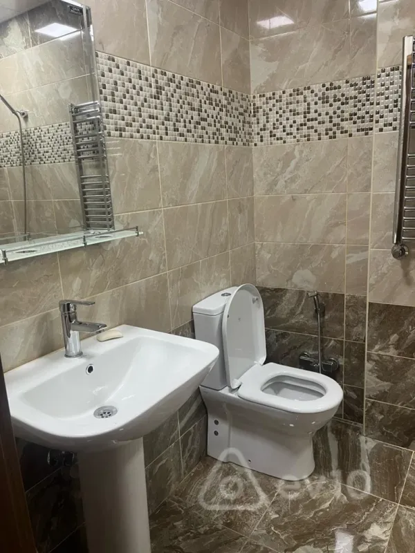 Kirayə verilir 2 otaqlı yeni tikili 72 m²