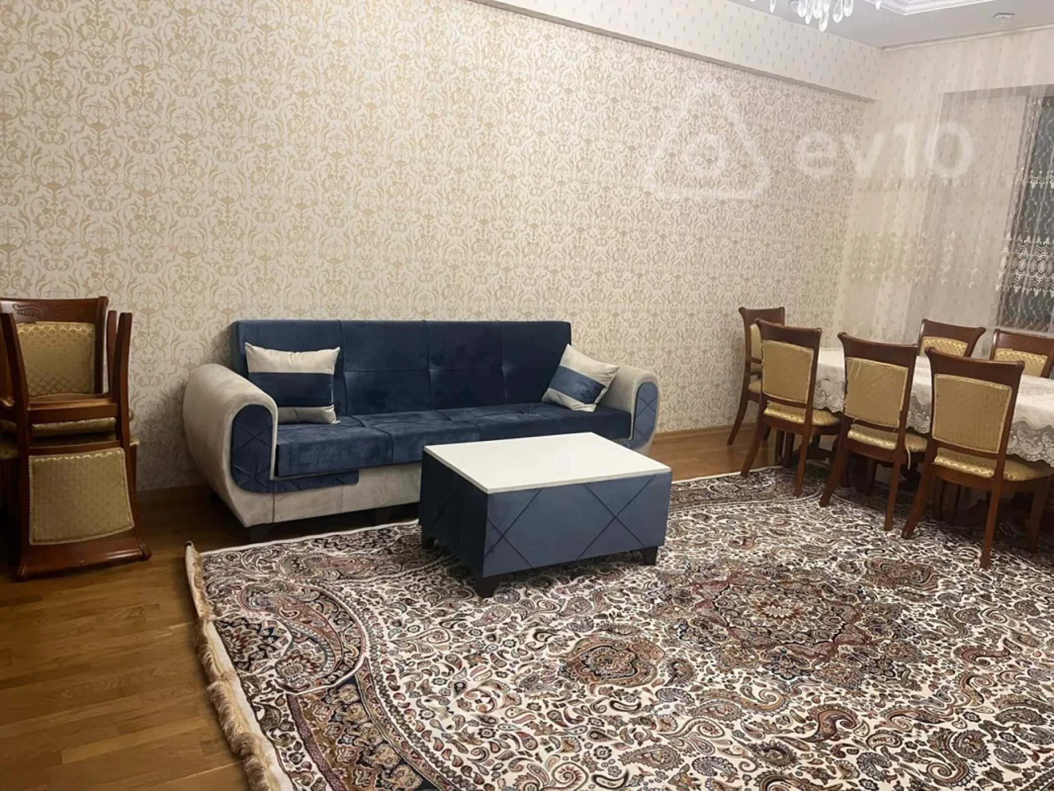Kirayə verilir 2 otaqlı yeni tikili 72 m²
