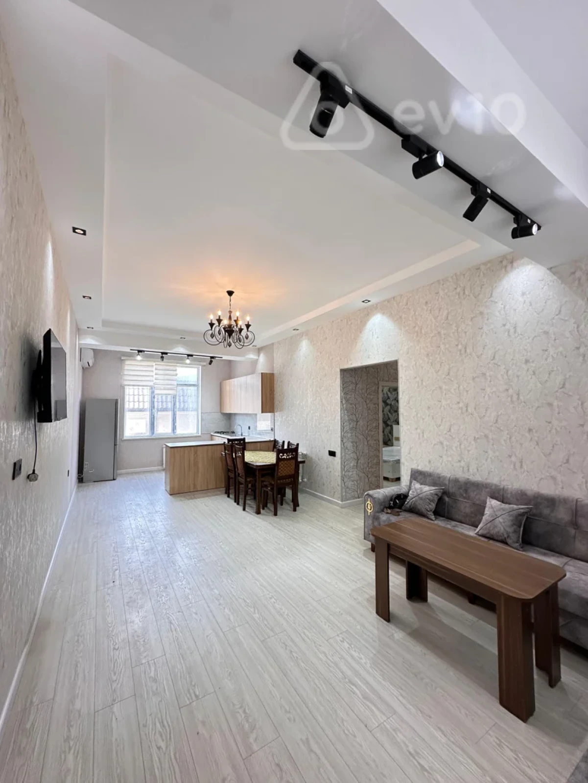 Kirayə verilir 2 otaqlı yeni tikili 75 m²