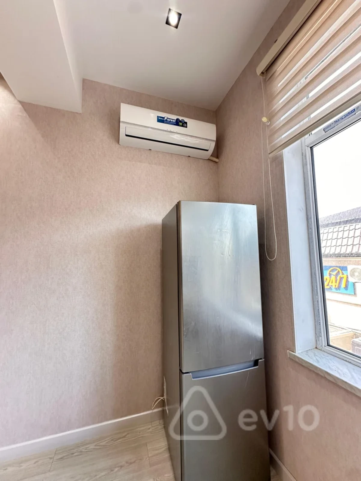 Kirayə verilir 2 otaqlı yeni tikili 75 m²