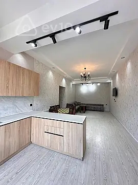 Kirayə verilir 2 otaqlı yeni tikili 75 m²