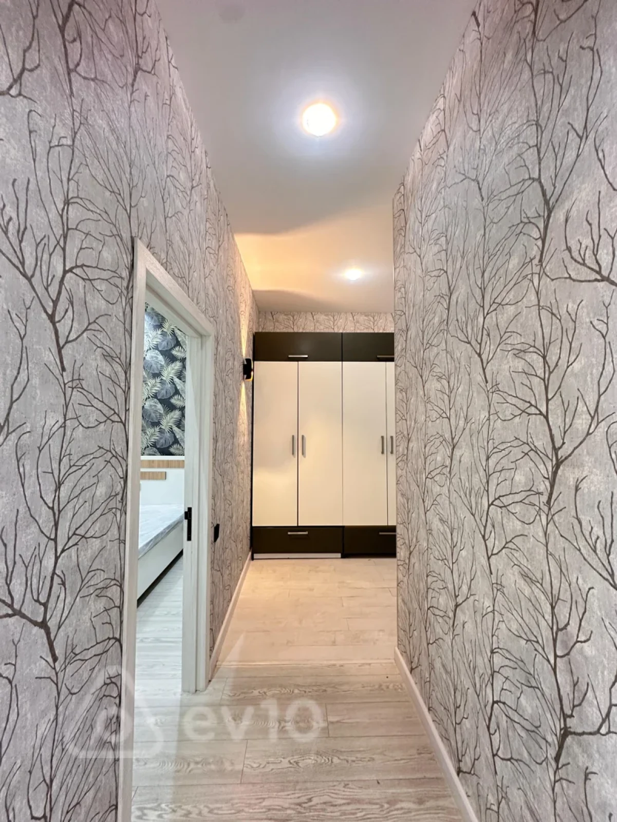 Kirayə verilir 2 otaqlı yeni tikili 75 m²