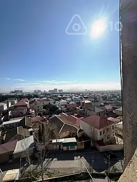 Satılır 2 otaqlı köhnə tikili 60 m²