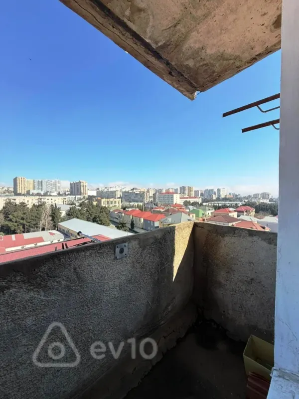 Satılır 2 otaqlı köhnə tikili 60 m²