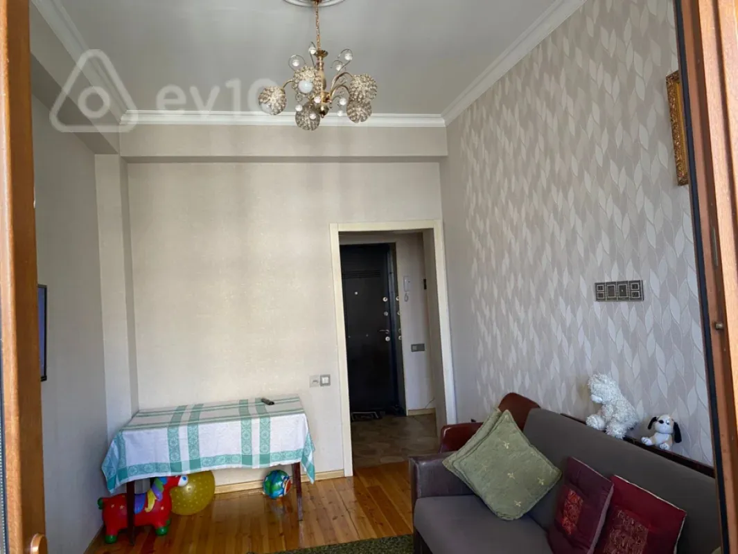 Kirayə verilir 2 otaqlı yeni tikili 50 m²