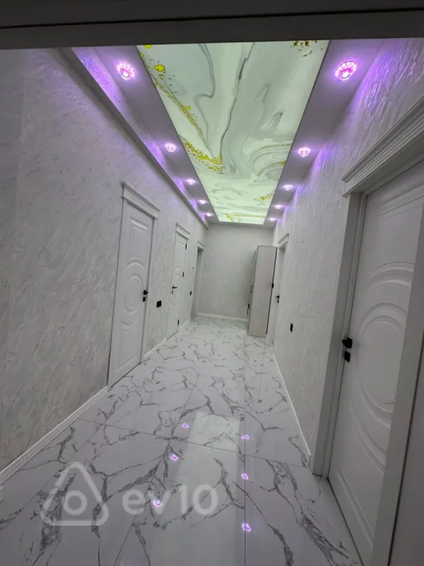 Kirayə verilir 2 otaqlı yeni tikili 80 m²