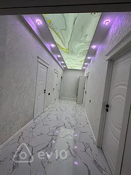 Kirayə verilir 2 otaqlı yeni tikili 80 m²