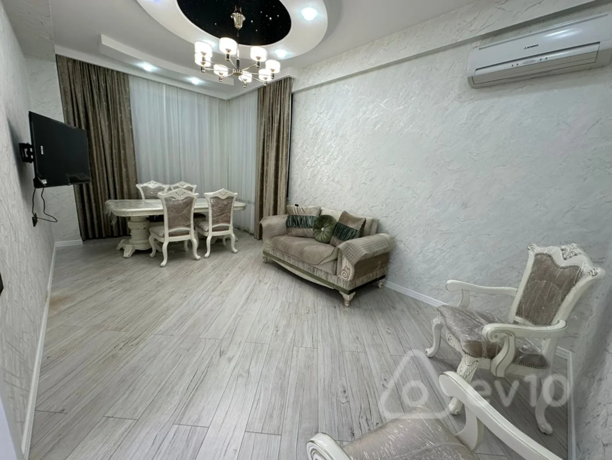 Kirayə verilir 2 otaqlı yeni tikili 80 m²