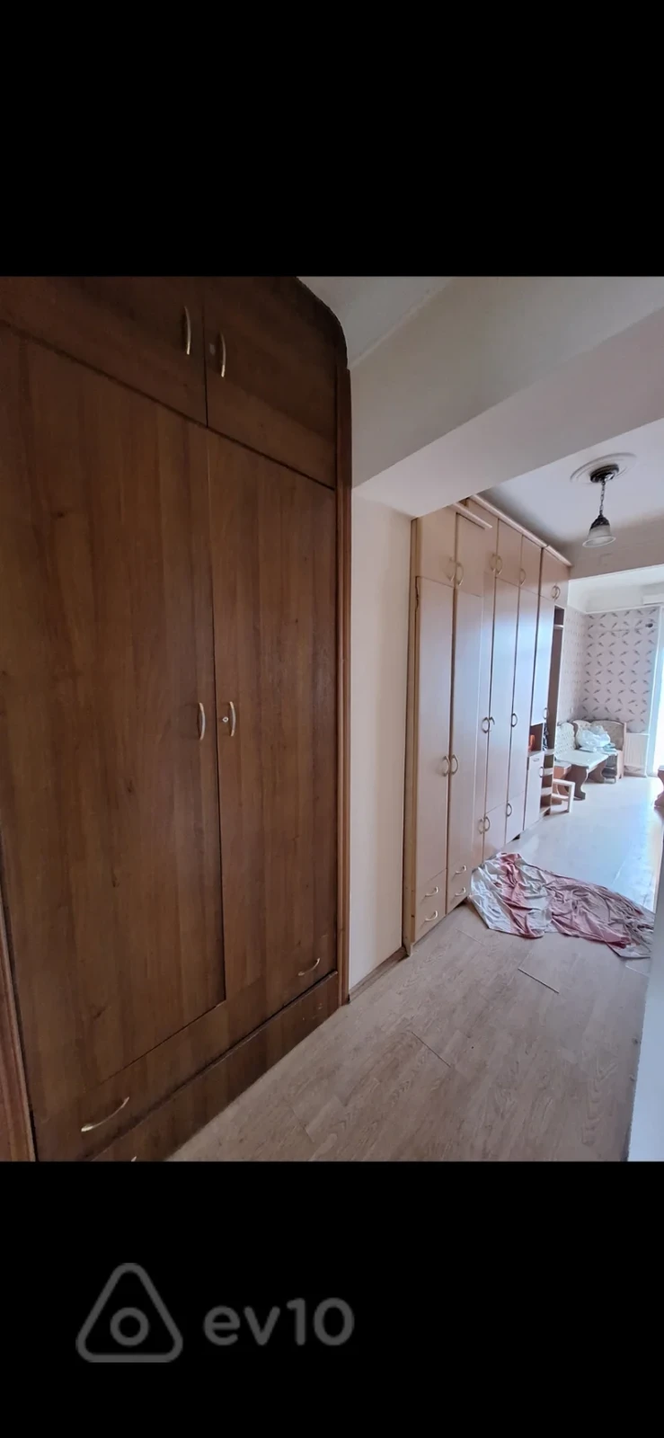 Kirayə verilir 2 otaqlı köhnə tikili 55 m²