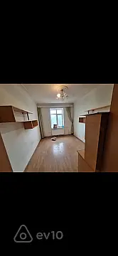 Kirayə verilir 2 otaqlı köhnə tikili 55 m²