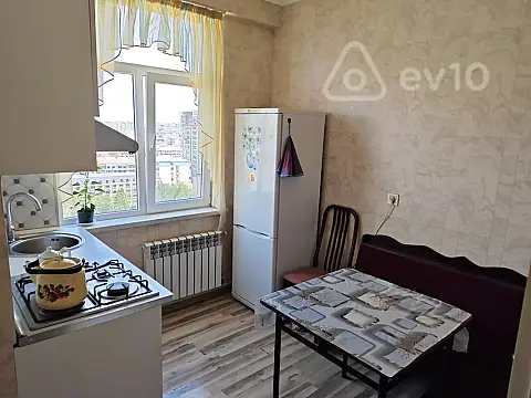 Kirayə verilir 3 otaqlı yeni tikili 75 m²