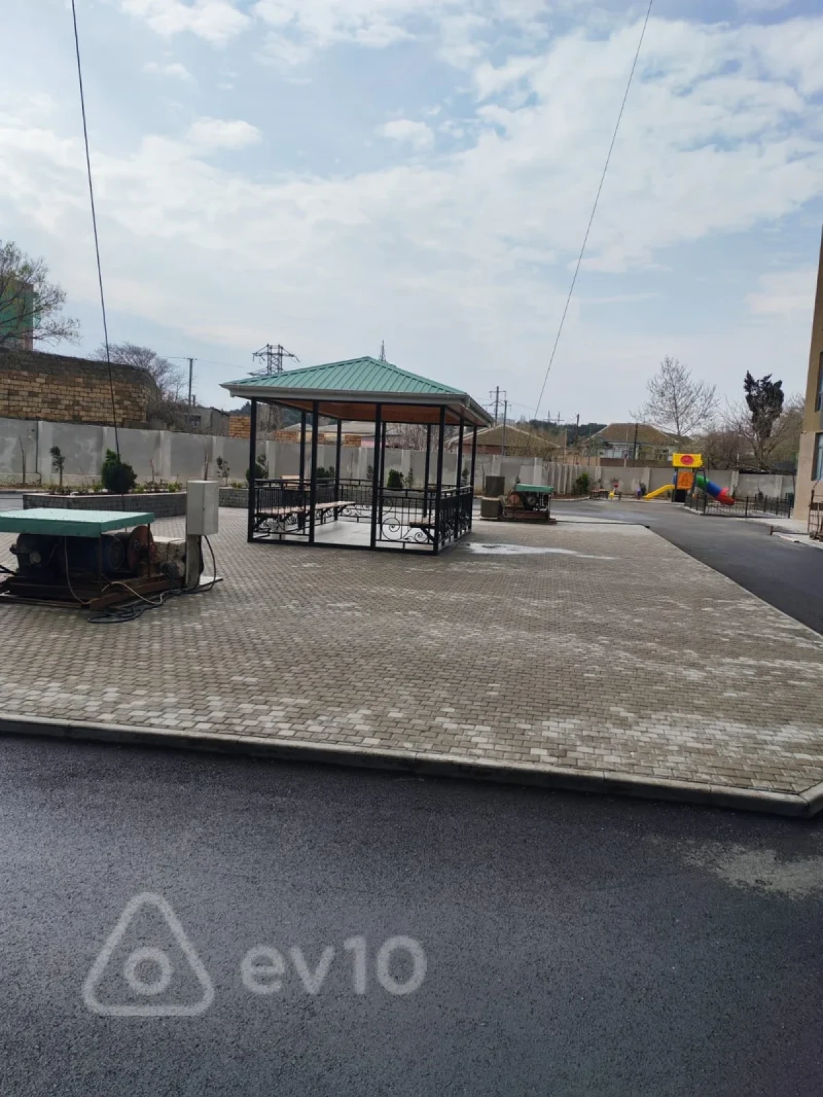 Satılır 3 otaqlı yeni tikili 112.7 m²