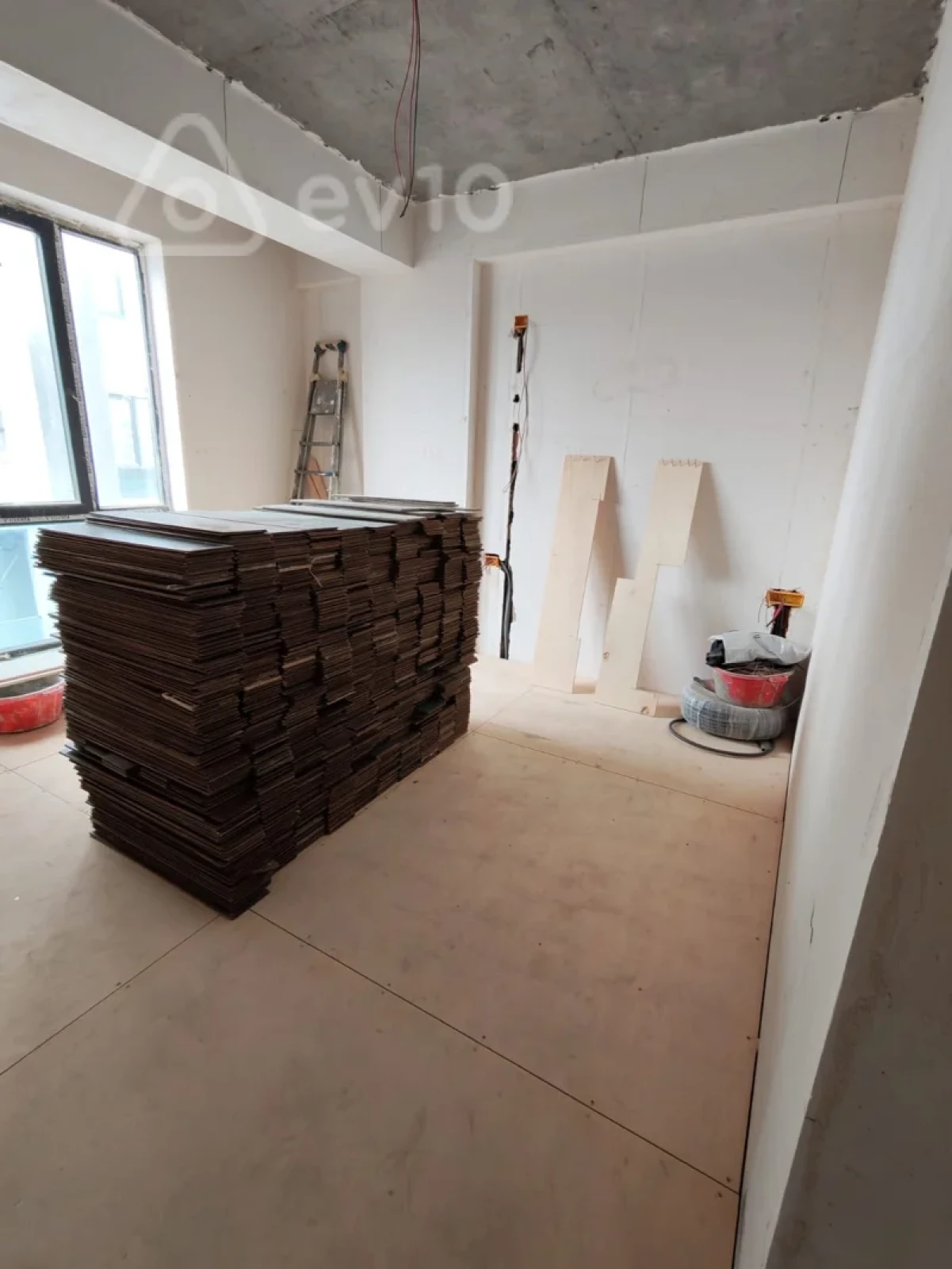 Satılır 3 otaqlı yeni tikili 112.7 m²
