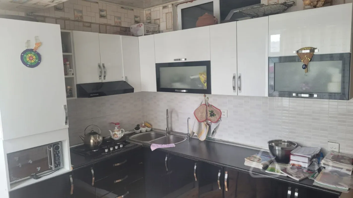 Satılır 3 otaqlı yeni tikili 100 m²