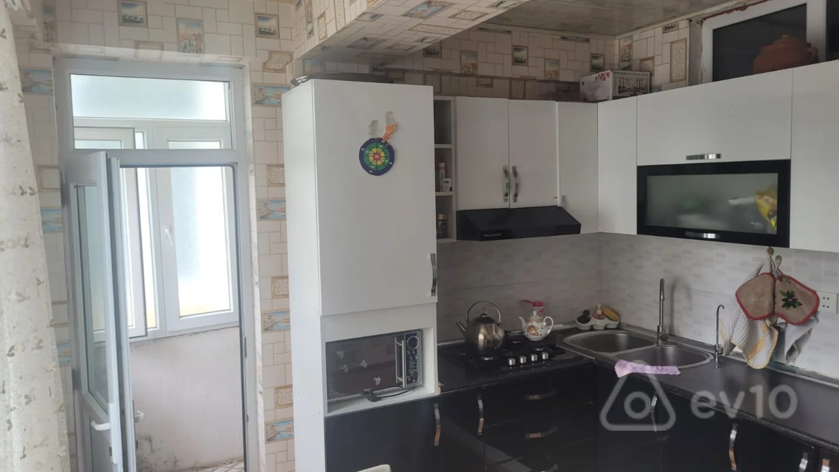 Satılır 3 otaqlı yeni tikili 100 m²