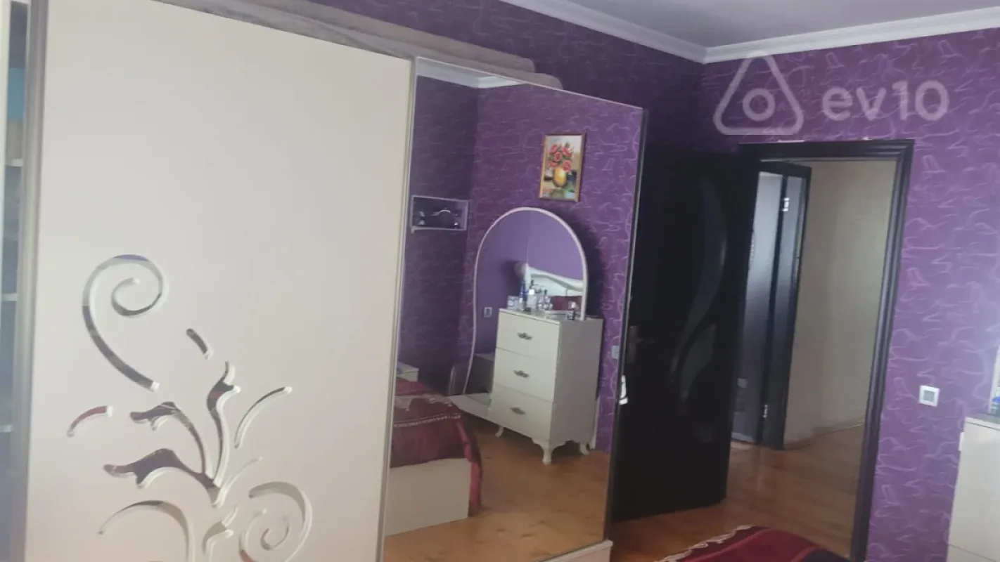 Satılır 3 otaqlı yeni tikili 100 m²