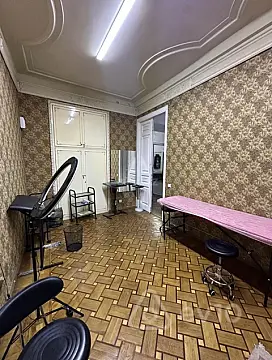 Kirayə verilir 2 otaqlı köhnə tikili 100 m²