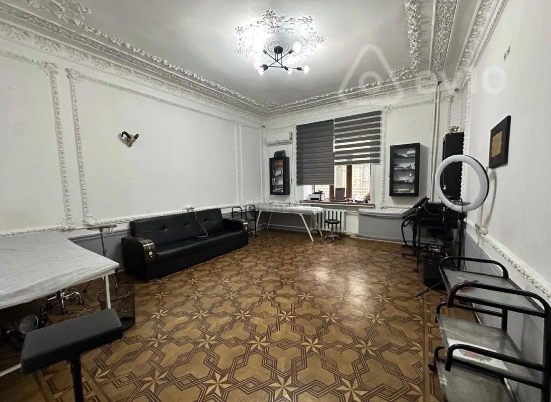 Kirayə verilir 2 otaqlı köhnə tikili 100 m²