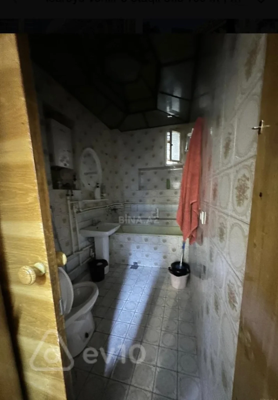 Kirayə verilir 2 otaqlı köhnə tikili 100 m²