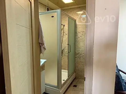 Kirayə verilir 2 otaqlı yeni tikili 65 m²