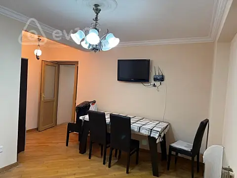 Kirayə verilir 2 otaqlı yeni tikili 65 m²