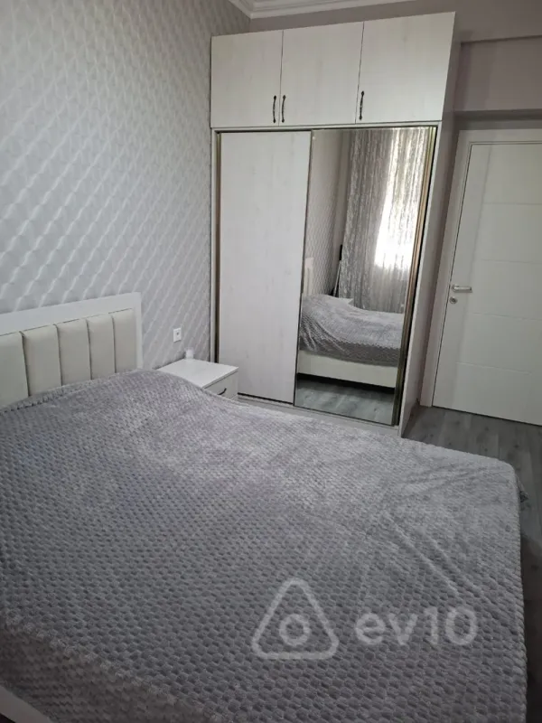 Kirayə verilir 2 otaqlı yeni tikili 48 m²
