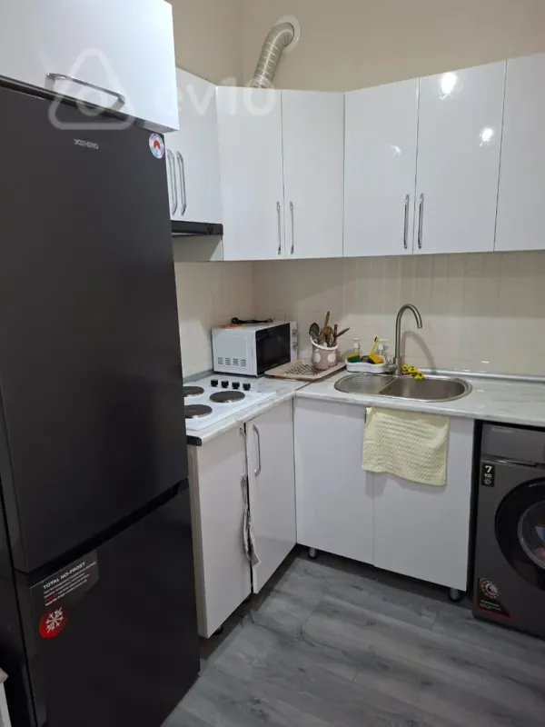 Kirayə verilir 2 otaqlı yeni tikili 48 m²