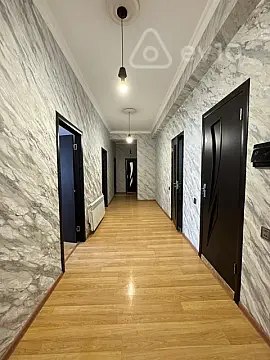 Kirayə verilir 2 otaqlı yeni tikili 120 m²