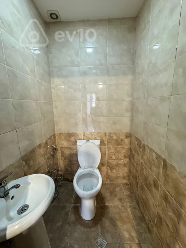 Kirayə verilir 2 otaqlı yeni tikili 120 m²