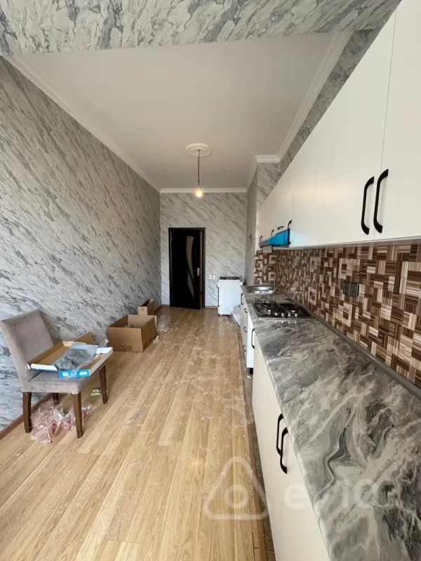 Kirayə verilir 2 otaqlı yeni tikili 120 m²