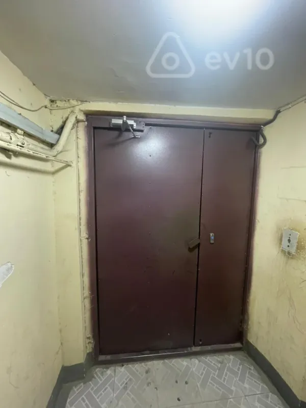 Satılır 3 otaqlı köhnə tikili 72 m²