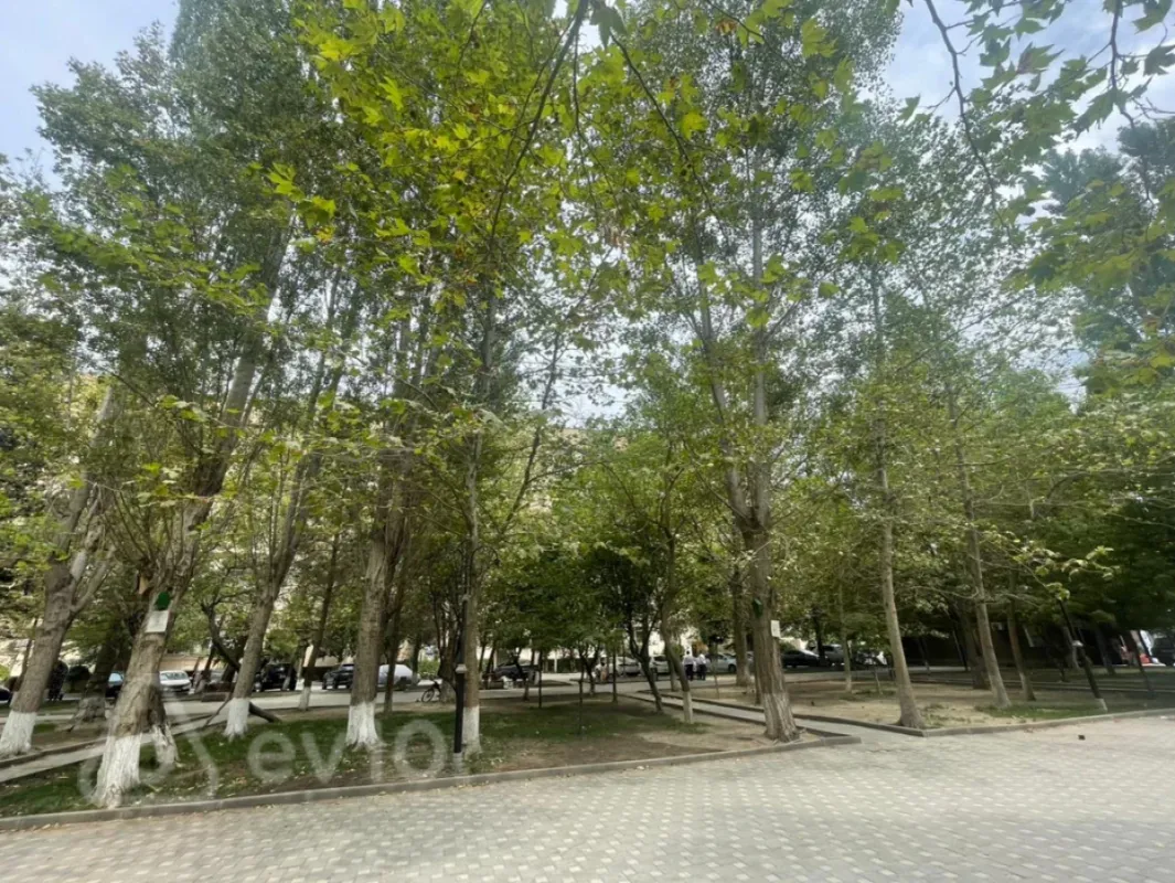 Satılır 3 otaqlı köhnə tikili 72 m²