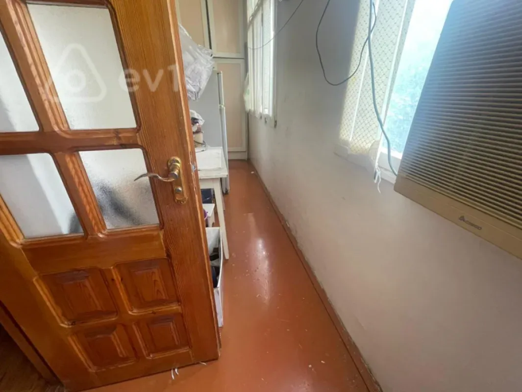 Satılır 3 otaqlı köhnə tikili 72 m²