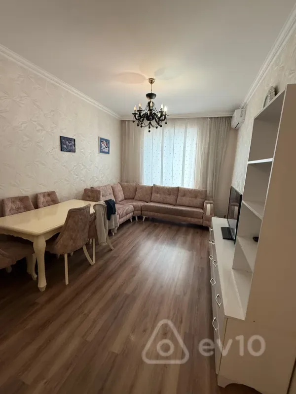 Kirayə verilir 2 otaqlı yeni tikili 55 m²