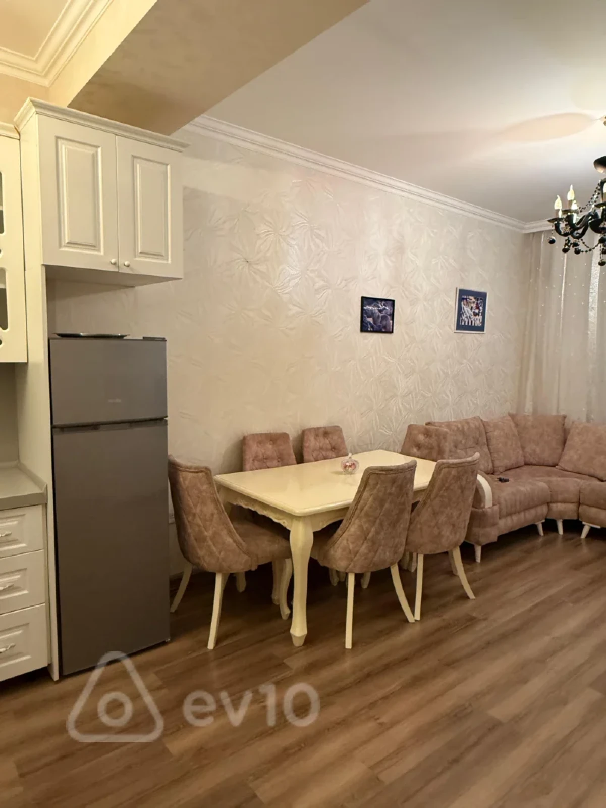 Kirayə verilir 2 otaqlı yeni tikili 55 m²