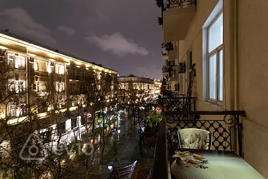 Kirayə verilir 3 otaqlı yeni tikili 83 m²