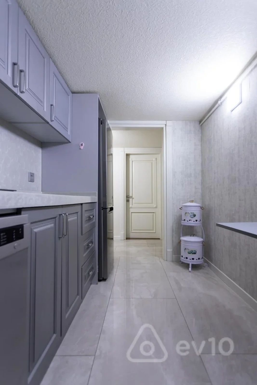 Kirayə verilir 3 otaqlı yeni tikili 83 m²