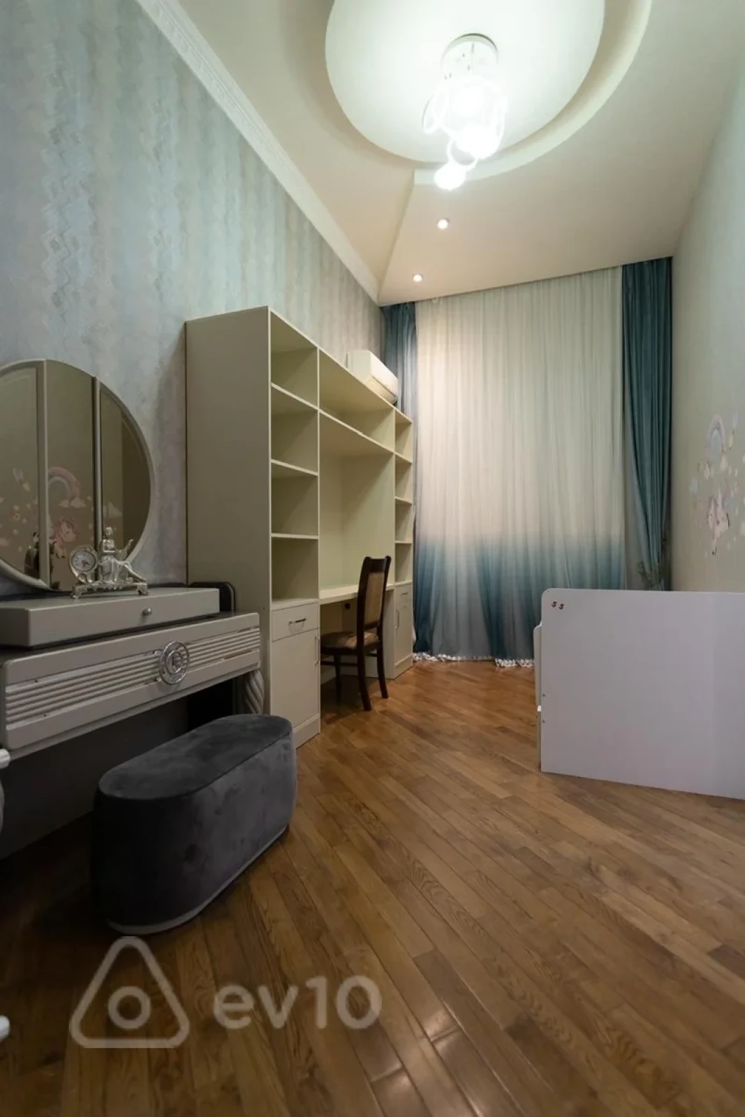 Kirayə verilir 3 otaqlı yeni tikili 83 m²